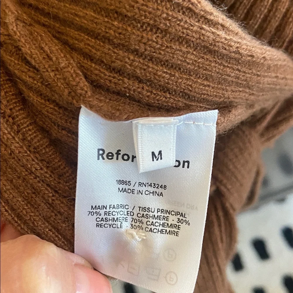 Reformation Brown Ribbed Cashmere Sweater - Picture 4 of 5